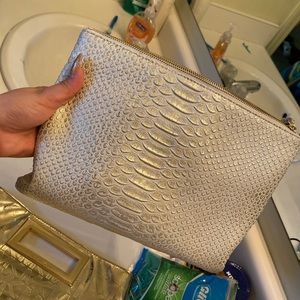 Stella & Dot clutch